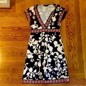 Navy/white/maroon bcbg floral dress.capped sleeve, deep neck, knee length